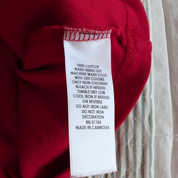 Red Candy Cane Hearts Graphic Top XL Kim Rogers - Picture 3 of 6